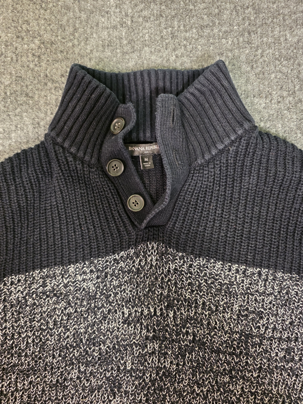 Banana Republic Mens Medium Black Marled Colorblock Button Mock Neck Sweater